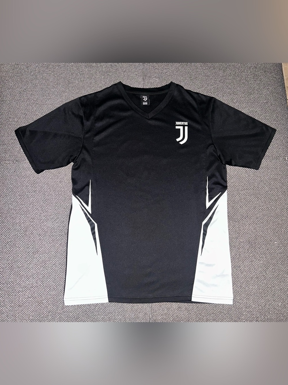 Juventus FC Men’s Black Performance Jersey T Shirt